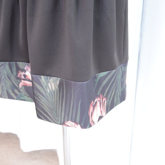 Ted Baker London Udiya Women's Black Pleated Skirt Sz S - Picture 6 of 8